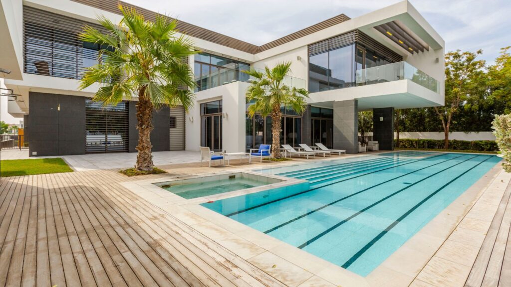 how much does a pool cost