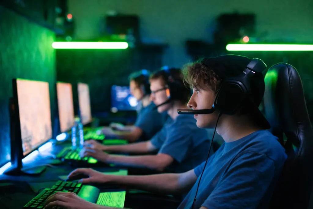 Focused gamers in esports environment